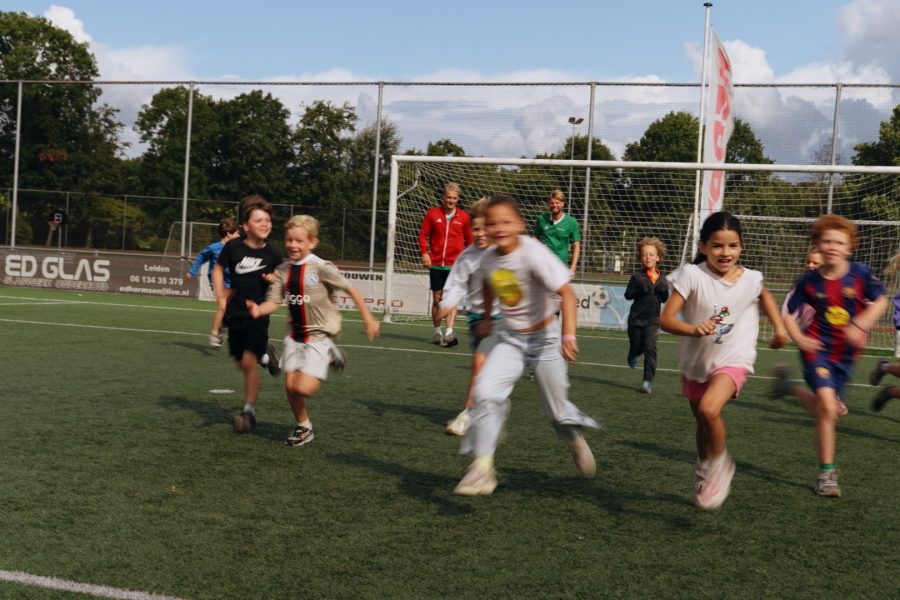 Samen het veld op!